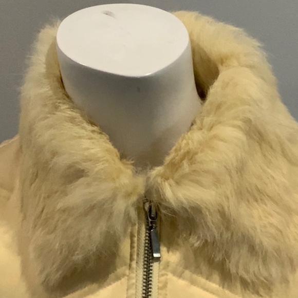 ♥️NWOT BEBE SKI JACKET SIZE MED PERFECT CONDITION -G2G!!!! - Picture 2 of 5